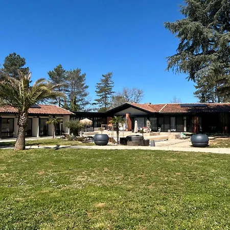 Villa Avec Piscine Montauban