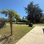 Avec Piscine Vila