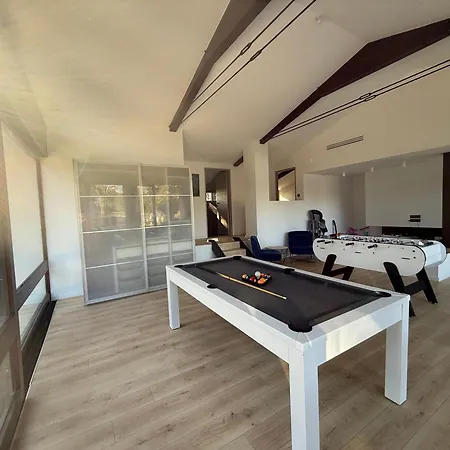 Avec Piscine Монтобан