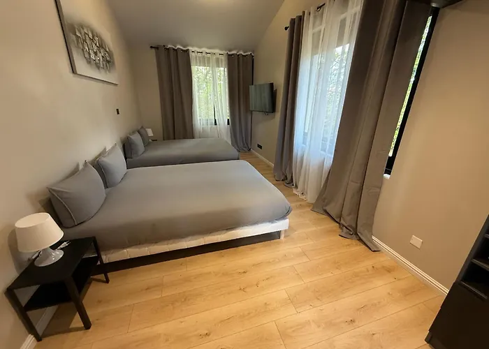 Avec Piscine * モントーバン